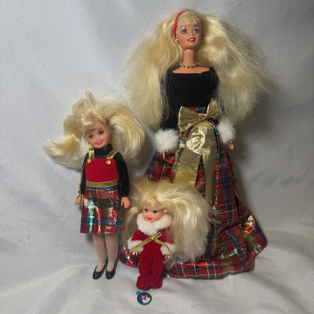 Vintage 1995 Mattel Happy Holidays Barbie Stacie Kelly Doll Set Plaid Christmas